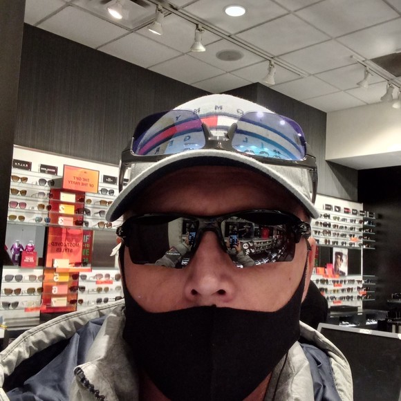 Meet your Posher, Randall - Picture 1 of 1